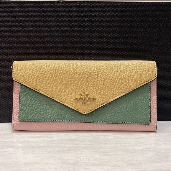 Coach Slim Envelope Wallet With Chain - Picture 4 of 13